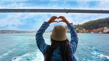 Istanbul: Bosphorus Sightseeing Cruise from the Kabatas Pier - 11